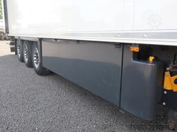 Schmitz Cargobull SKO 24 Bitemp Multitemp Doppelstock Carrier
