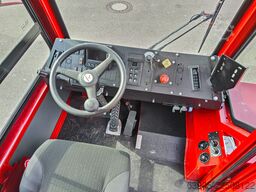 Terberg YT 220