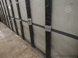 Schmitz Cargobull S01 QuickSlide Liftachse Palettenanschl