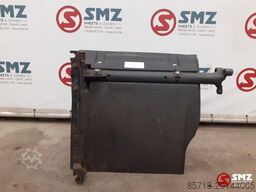 Mercedes Occ spatbord met steun side skirt rechts achter