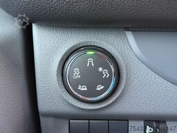 Peugeot EXPERT L2H1 2.0 120 EAT 8