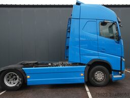 Volvo FH 480 LNG Globetrotter tractor unit