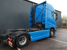 Volvo FH 480 LNG Globetrotter tractor unit