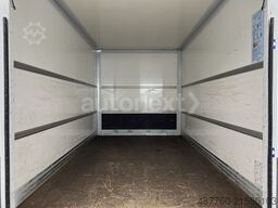 MERCEDES-BENZ Sprinter 316 Aut.*Ladebordwand* AHK 3,5t+Navi 31