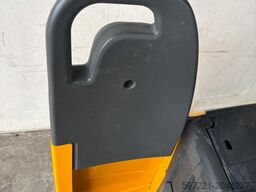 Jungheinrich ERE 225 - 2400mm