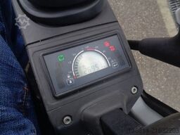 CATERPILLAR 301.7D SW + Schaufel