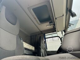 DAF CF 370 FA + Pacton MXD 218 / Curtainside Combi ...