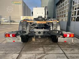 Mercedes-Benz Arocs 3340 A 6x6 Chassis Cabin