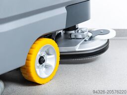 Hako Hakomatic B90 TB750 - NEW BATTERIES