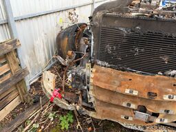 DAF XG + 530 6x2 Brandschaden mit Getriebe