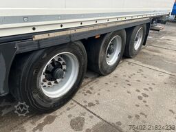 Krone SD / Closed Box / Dhollandia / 1x Lift Axle