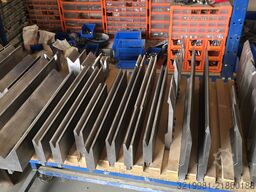 TRUMPF TruBend 5130 CNC  130t/3200mm WITH TOOLS
