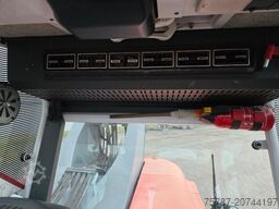 LIEBHERR LRS V645 Reachstacker/ Containerlader