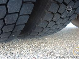 BERKHOF Axial SB4000 - 51 Sitze Analoge Tacho