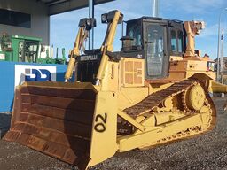 Caterpillar D6T
