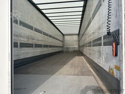 Schmitz Cargobull SCB S3B / Box / Loadlift / 2x Liftas / APK 03-27