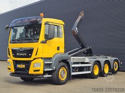 MAN TGS 35.460 8x4-4 BL / VDL 30T HOOKLIFT