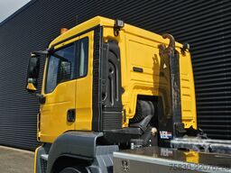 MAN TGS 35.460 8x4-4 BL / VDL 30T HOOKLIFT