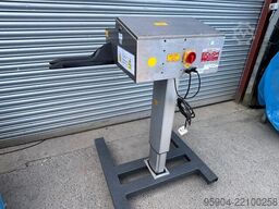 Saxon Continuous Bag Sealer SB1000 Electric Lift Mast