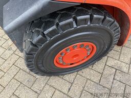 LINDE H25T-03 triplo590 freelift sideshift 7700uur 1998 LPG ZEER NET!