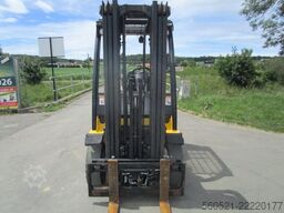 Yale 2,5 Ton. mit Seitenschieber + Triplex-Freihub 5m