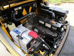 Yale 2,5 Ton. mit Seitenschieber + Triplex-Freihub 5m