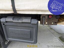 Krone curtainsider hardwood floor