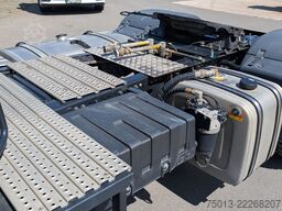 MAN TGX 18.520 BL SA 4x4 Hydrodrive, MIETEN?