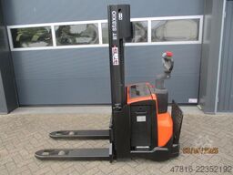 TOYOTA SWE120