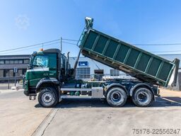 VOLVO FMX 420 -6x6 - TIPPER / TRACTOR