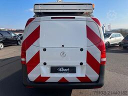 Mercedes-Benz Vito 111 CDI Tourer Begleitfahrzeug BF3+ / WVZ