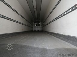 Chereau 3 Axle frigo trailer with THERMO KING SLX 300