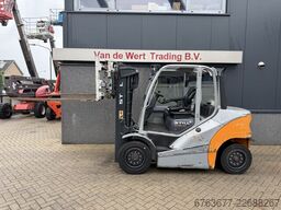 STILL RX70-40 Triplo 400 Freelift / Sideshift / Vorkversteller Containertruck Deutz Diesel 2014