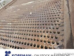 Integra Screening machine with Conveyors