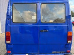 Mercedes-Benz TN 307D **FRENCH VAN - CAMIONETTE FRANCAIS**