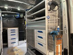 Ford Transit 350 2.0 TDCI L2H2 Trend 130 PK Automaat...