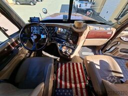 Freightliner Coronado