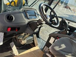 Komatsu WA70M-8E0