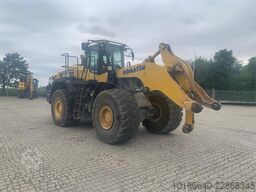 Komatsu WA500-8