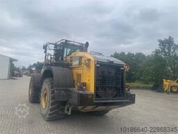 Komatsu WA500-8