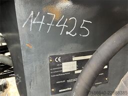 Komatsu WA320-8