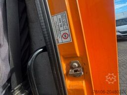 MERCEDES-BENZ 816 D VARIO Koffer *Ahk*