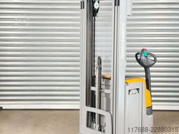 Jungheinrich EJC 216 + Waage nur 1.271 Std. - Service Neu
