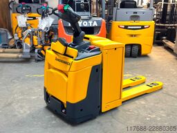 Jungheinrich ERE 225 - Service Neu - Batterie 80% + Garantie