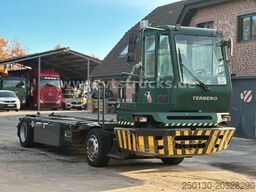 Terberg YT 222 Rangierfahrzeug BDF Sattelplatte