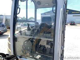 Wacker Neuson EZ28 with 3 buckets