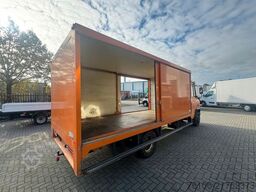 MERCEDES-BENZ 816 D VARIO Koffer *Ahk*