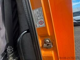 MERCEDES-BENZ 816 D VARIO Koffer *Ahk*