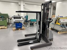 Toppy Octabin Mobile Pile Turner