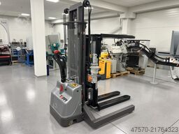 Toppy Octabin Mobile Pile Turner